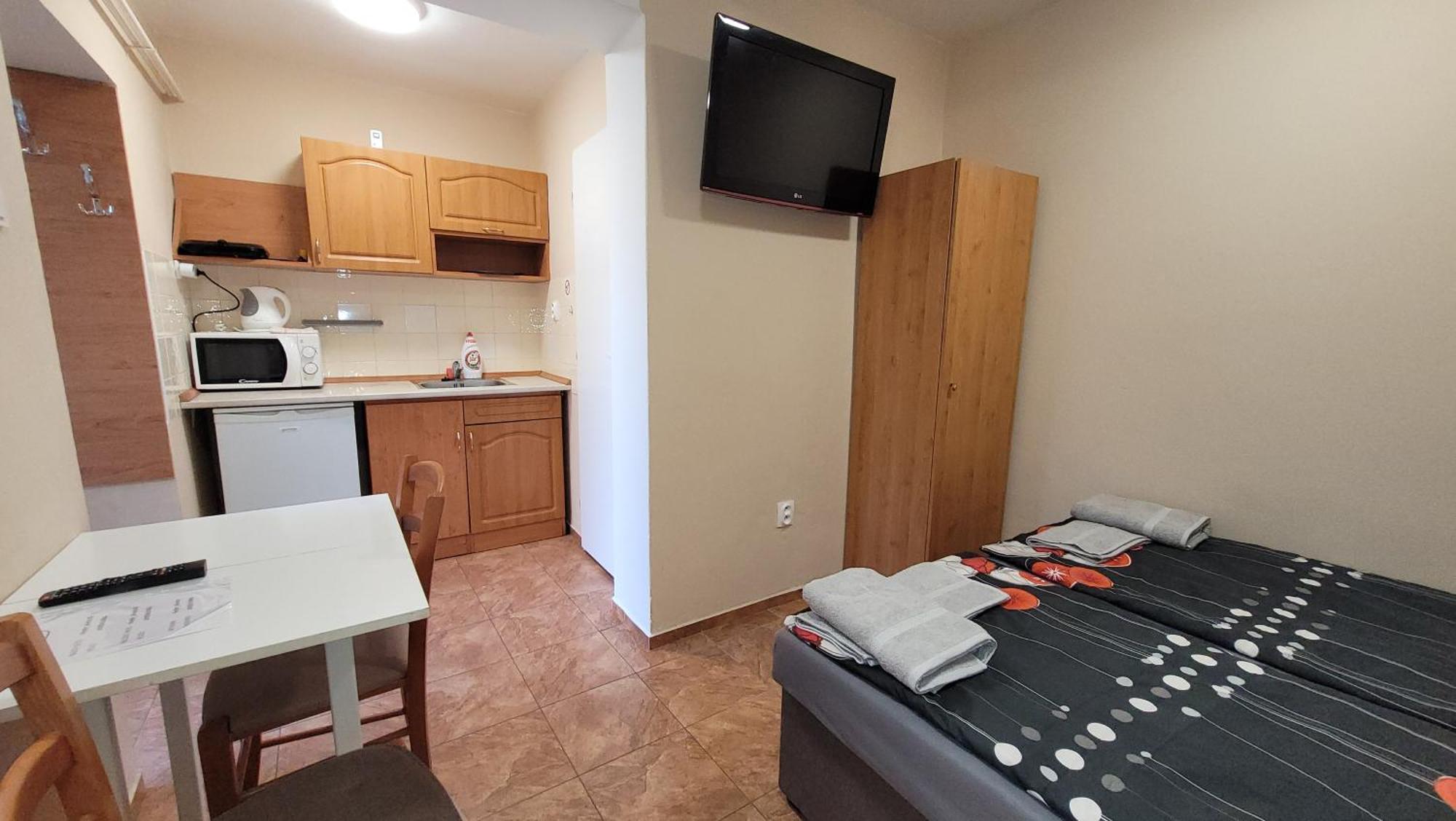 Alenka Hotel Štúrovo Eksteriør billede